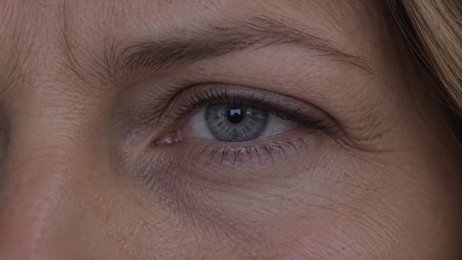 A close view of Samantha's eye in the dramatized pilot episode